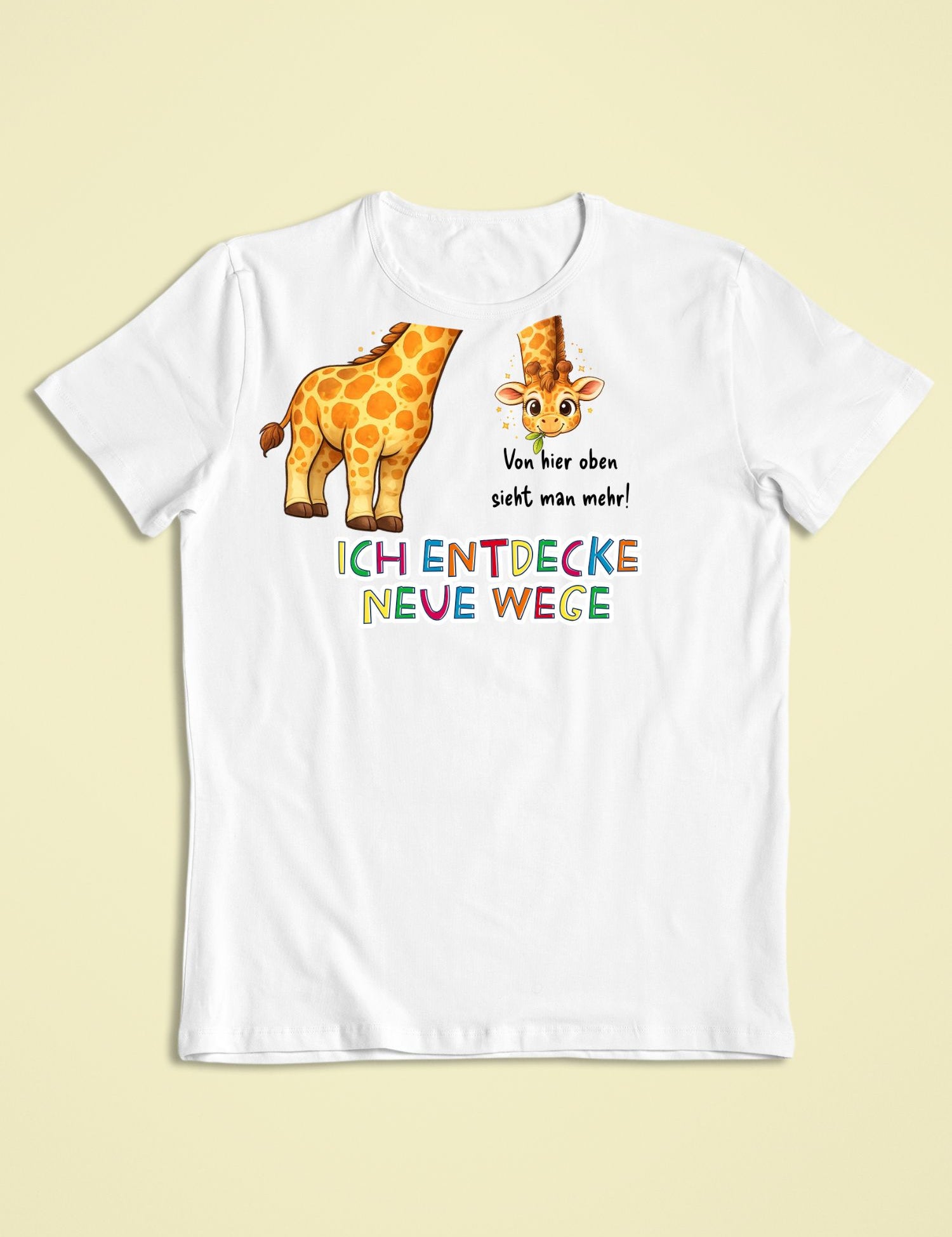 Kinder T-Shirt weiß mit Gina der Giraffe und Affirmation „Ich entdecke neue Wege“ – Sinachtsam Kinder Affirmations Shirt